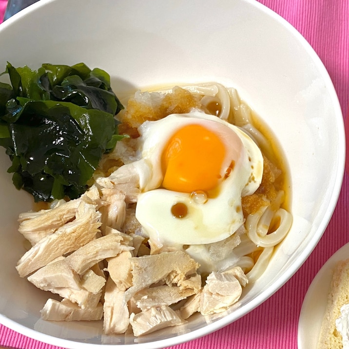 【低脂質】【高タンパク】月見おろしチキンうどん